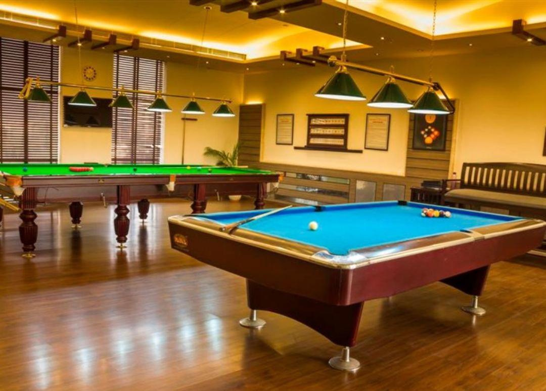 Club Florence Gurgaon Buitenkant foto
