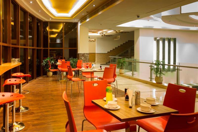 Club Florence Gurgaon Buitenkant foto