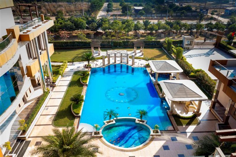 Club Florence Gurgaon Buitenkant foto